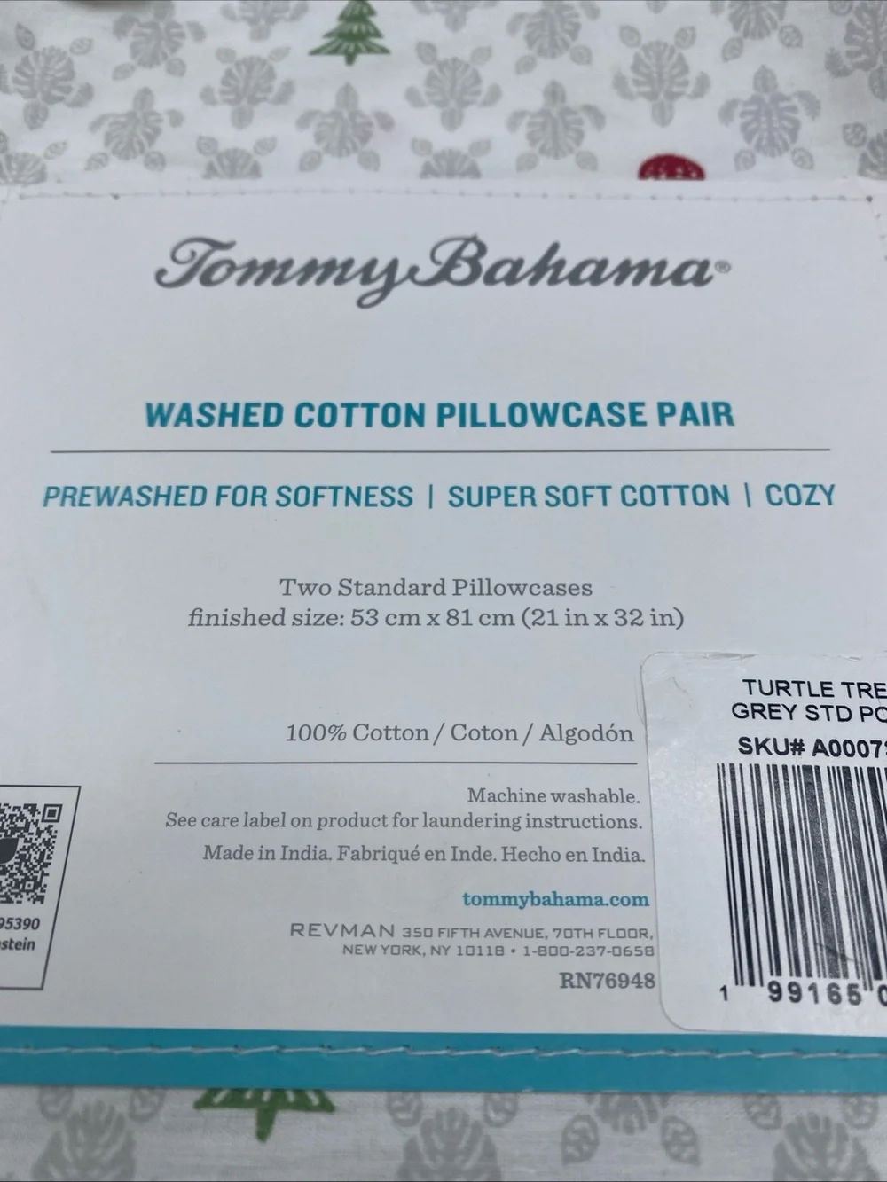 Tommy Bahama 2 Standard Cotton Pillowcases Christmas holiday Festive Tree Turtle